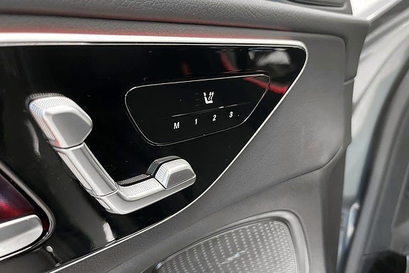 Mercedes-Benz C220 d 12 of 16