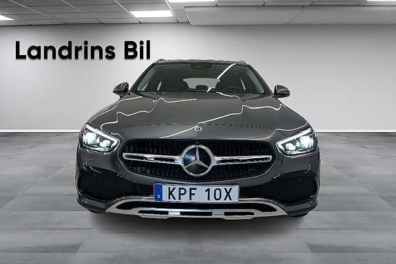 Mercedes-Benz C220 d 2 of 16