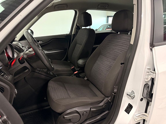 Opel Zafira Tourer 11 of 28