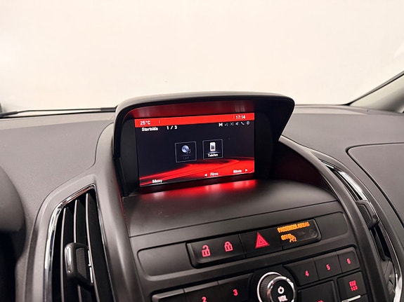 Opel Zafira Tourer 19 of 28