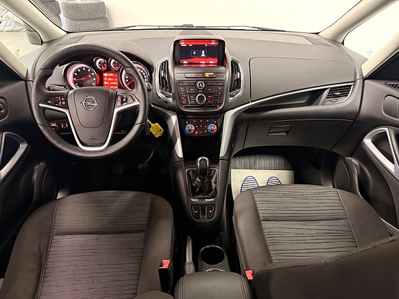 Opel Zafira Tourer 15 of 28