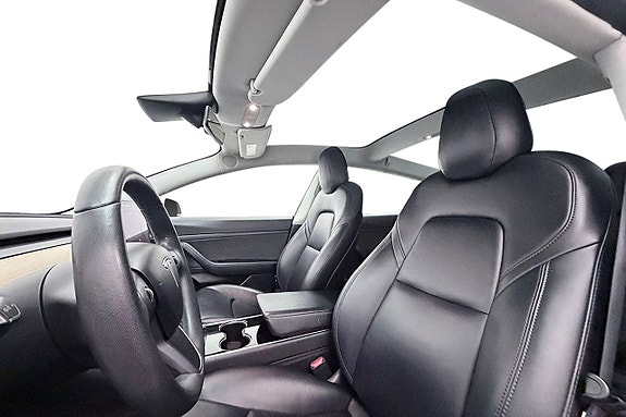 Tesla Model 3 12 of 30