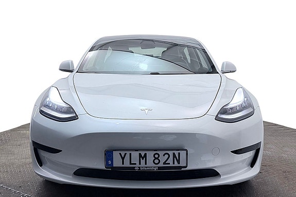 Tesla Model 3 3 of 30