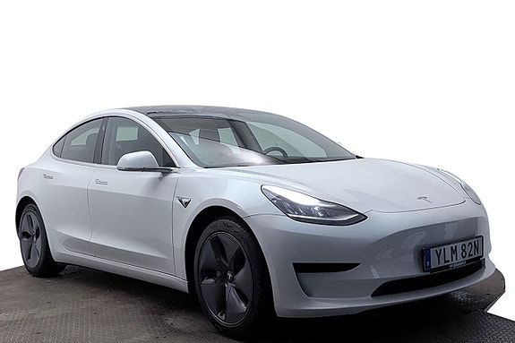 Tesla Model 3 4 of 30