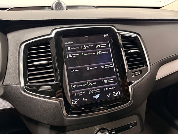 Volvo XC90 28 of 30