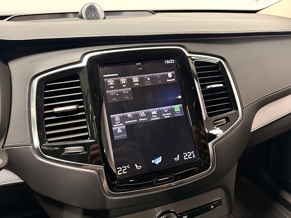 Volvo XC90 26 of 30