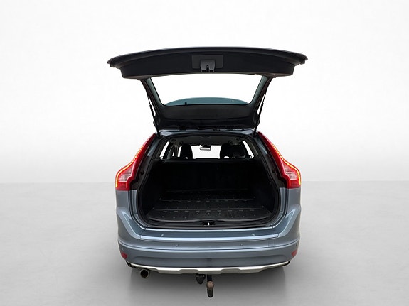 Volvo XC60 9 of 27