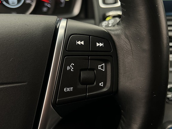 Volvo XC60 17 of 27