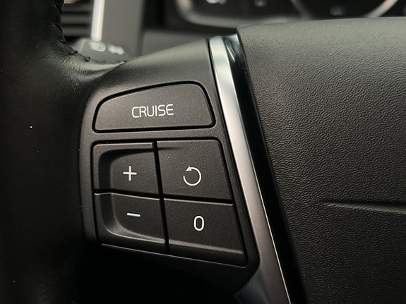 Volvo XC60 18 of 27
