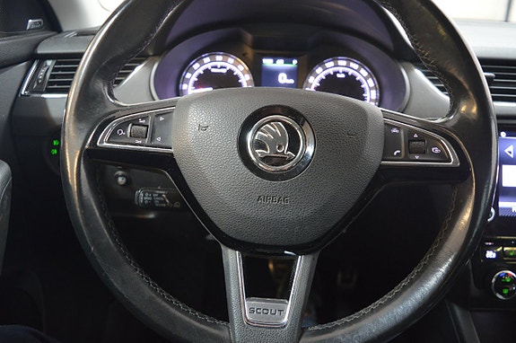 Skoda Octavia Scout 10 of 20
