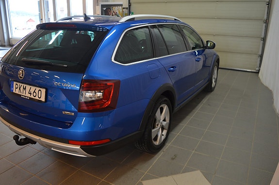 Skoda Octavia Scout 3 of 20