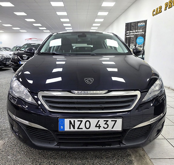 Peugeot 308 15 of 17