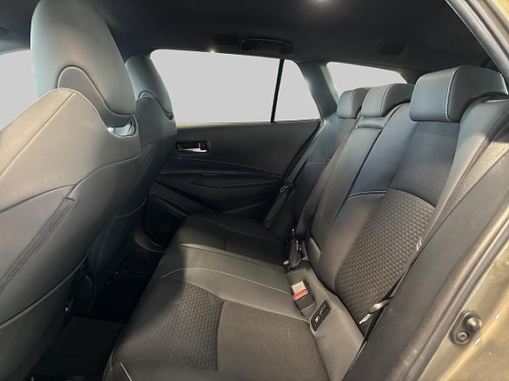 Toyota Corolla 11 of 19
