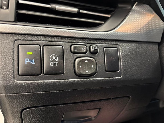 Toyota Avensis 20 of 20