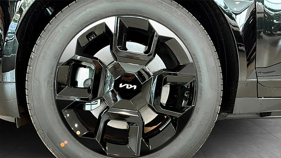 Kia EV5 9 of 12