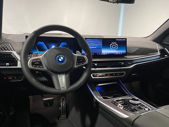 BMW X5 9 of 16