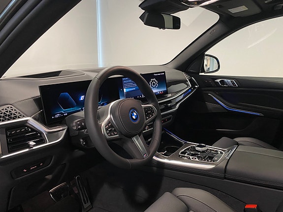 BMW X5 8 of 16