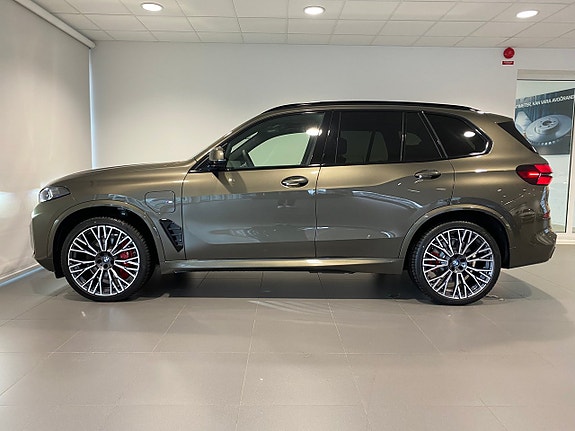 BMW X5 2 of 16
