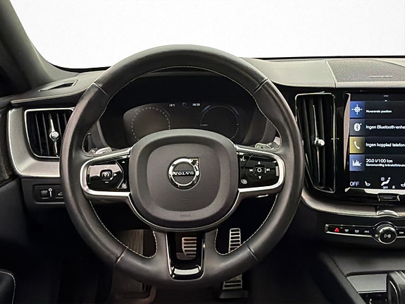 Volvo XC60 14 of 30