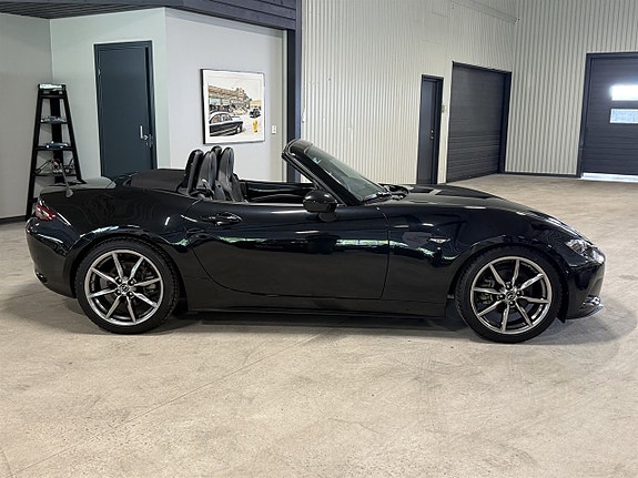 Mazda MX-5 3 of 15