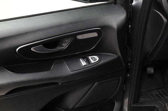 Mercedes-Benz Vito 119 12 of 24