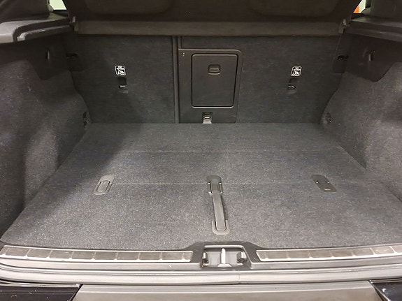 Volvo C40 13 of 15
