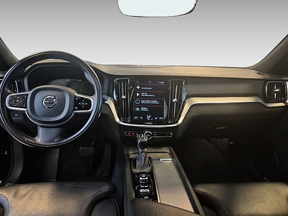 Volvo V60 Cross Country 10 of 11