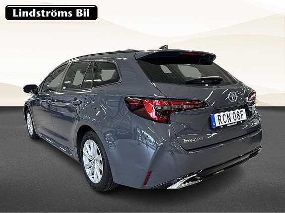 Toyota Corolla 4 of 18