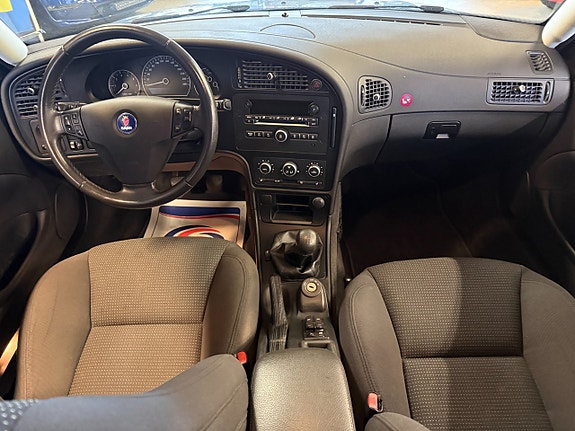Saab 9-5 10 of 13