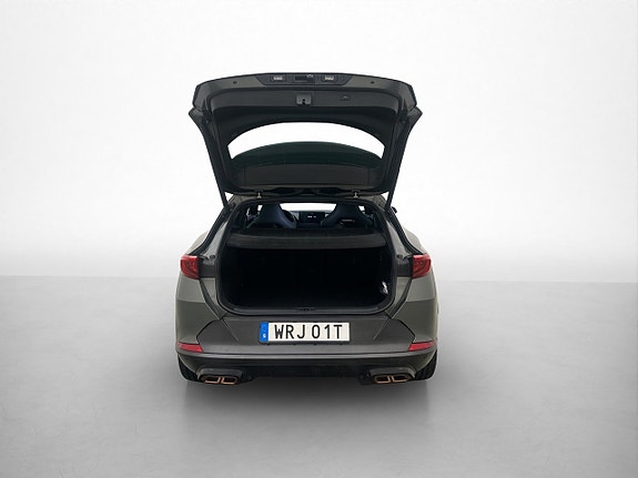 Cupra Formentor 8 of 30