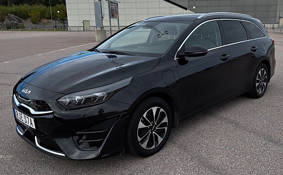 Kia Ceed 2 of 22