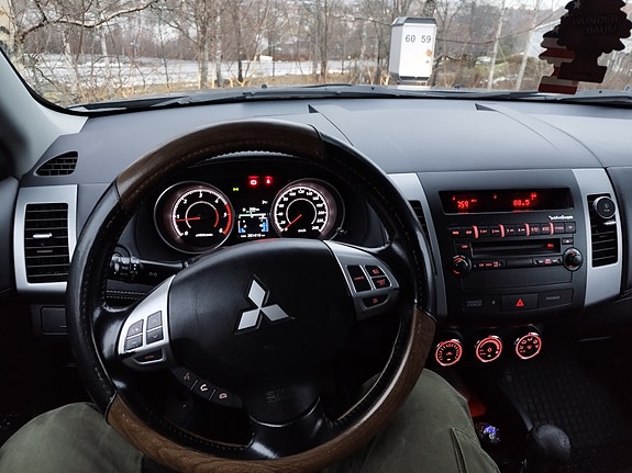 Mitsubishi Outlander 8 of 9