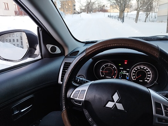 Mitsubishi Outlander 5 of 9