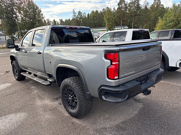 Chevrolet Silverado 2500 4 of 20