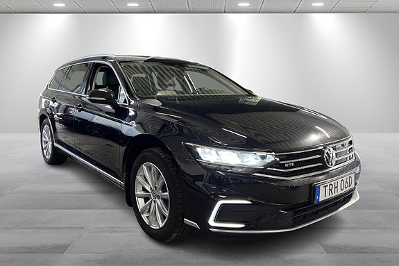 Volkswagen Passat 5 of 18