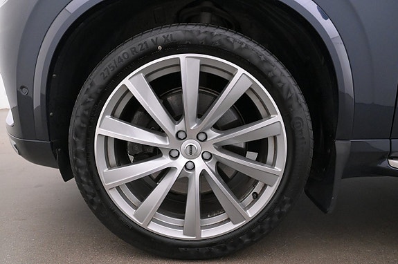 Volvo XC90 27 of 27