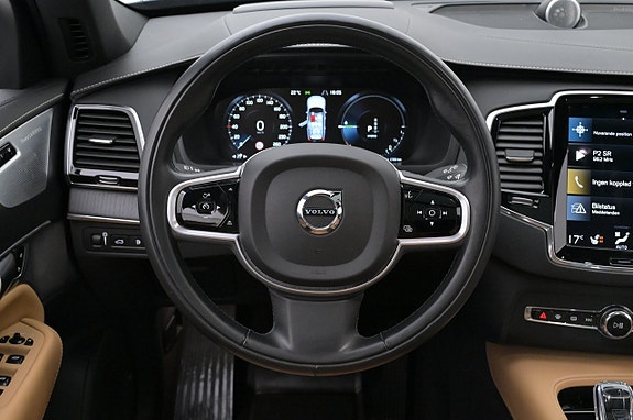 Volvo XC90 7 of 27