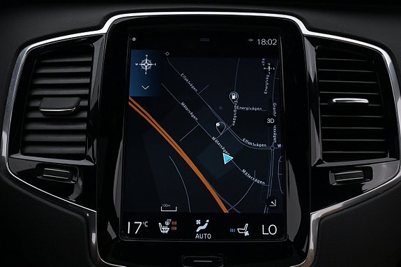 Volvo XC90 15 of 27