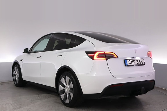 Tesla Model Y 4 of 27