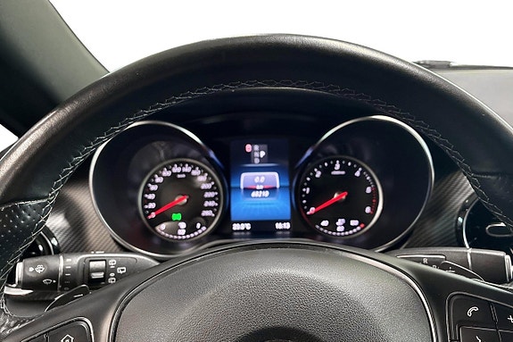 Mercedes-Benz V300 5 of 28