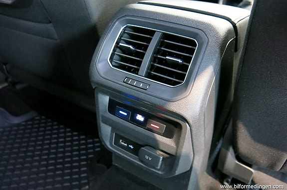 Volkswagen Tiguan Allspace 16 of 21