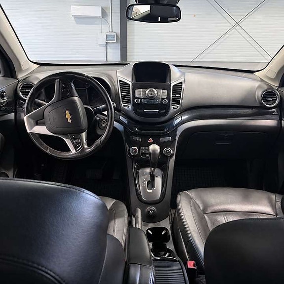 Chevrolet Orlando 2 of 3