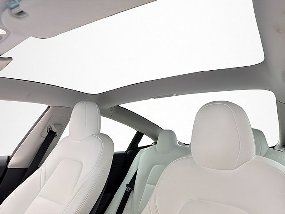 Tesla Model 3 13 of 30