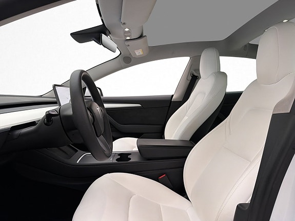 Tesla Model 3 12 of 30