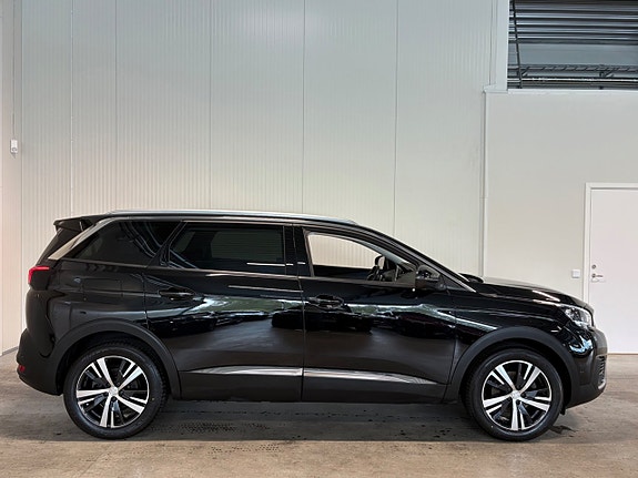Peugeot 5008 2 of 20