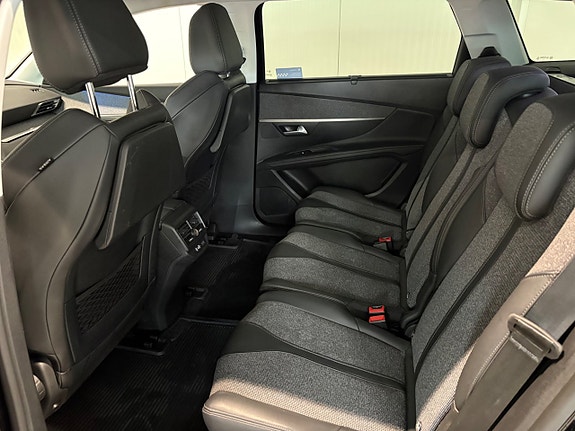 Peugeot 5008 17 of 20