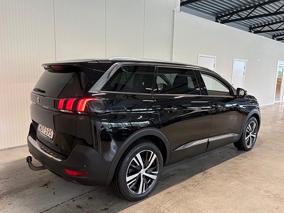 Peugeot 5008 3 of 20