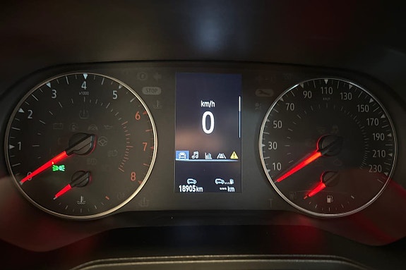 Renault Clio 16 of 19