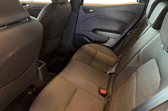 Renault Clio 13 of 19