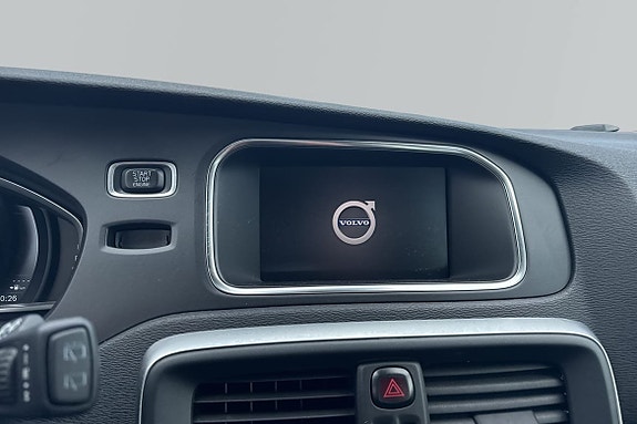 Volvo V40 6 of 24